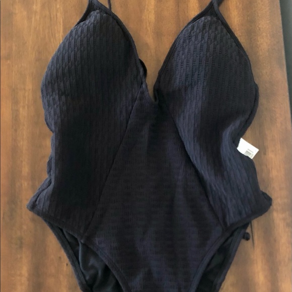 NWT Lucky Brand Chic Plunging One Piece L - Picture 2 of 9